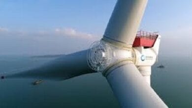 الصين تبتكر توربينات رياح عائمة عملاقة لنقل الكهرباء للأرض