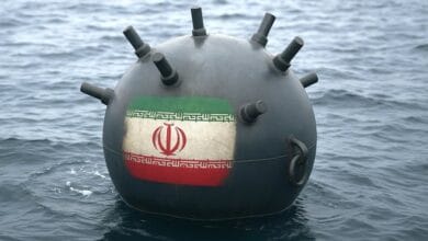 مسؤولون أمريكيون: إيران زرعت أقل من 10 ألغام بحرية في مضيق هرمز