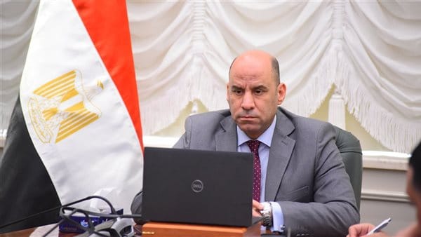 وزير العمل يعتمد صرف 2.26 مليون جنيه لدعم العمالة غير المنتظمة في 23 محافظة