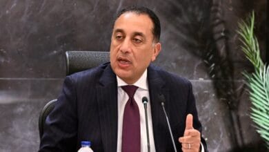 رئيس الوزراء يترأس اجتماع لجنة إدارة الأزمات المركزية