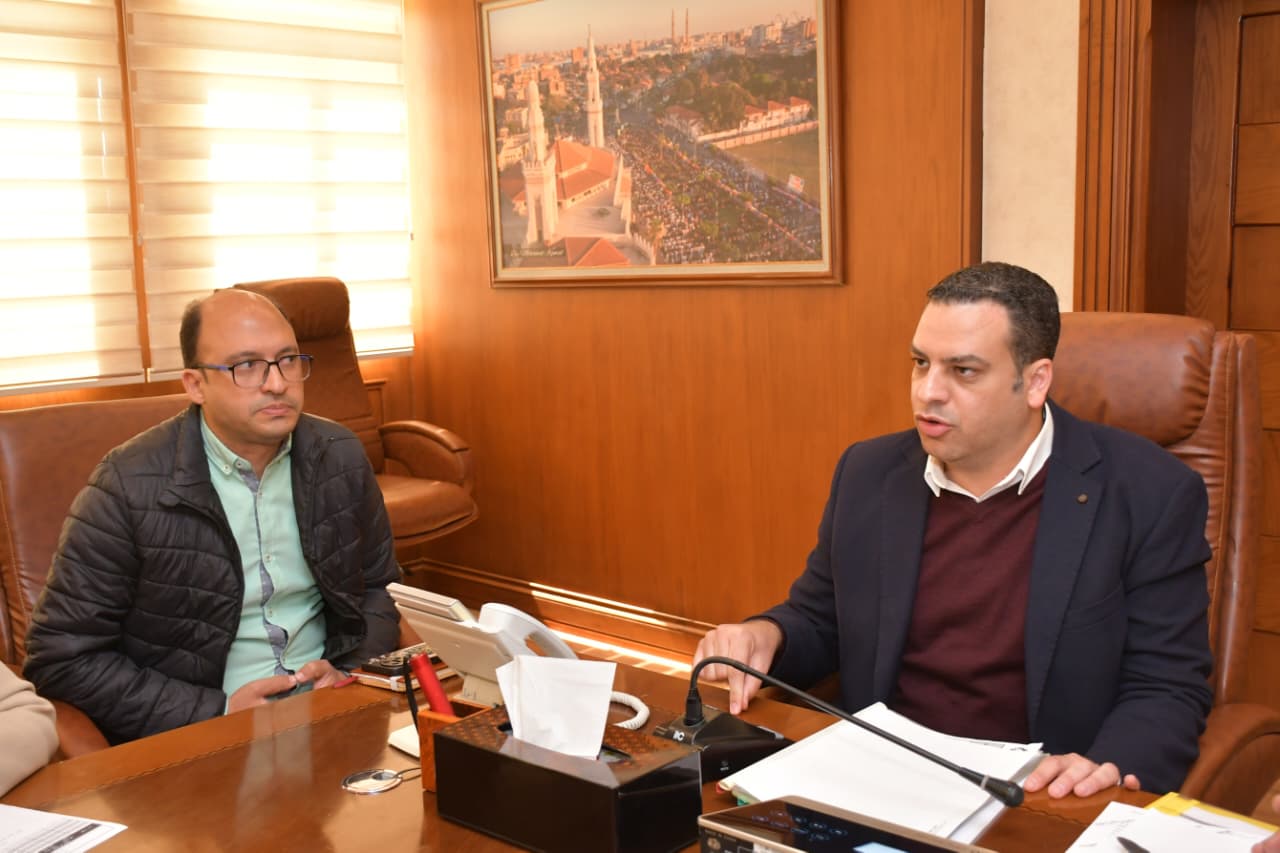 بورسعيد تمنح رؤساء الأحياء مهلة حتى الأحد لإزالة تعديات "الموجة 28"