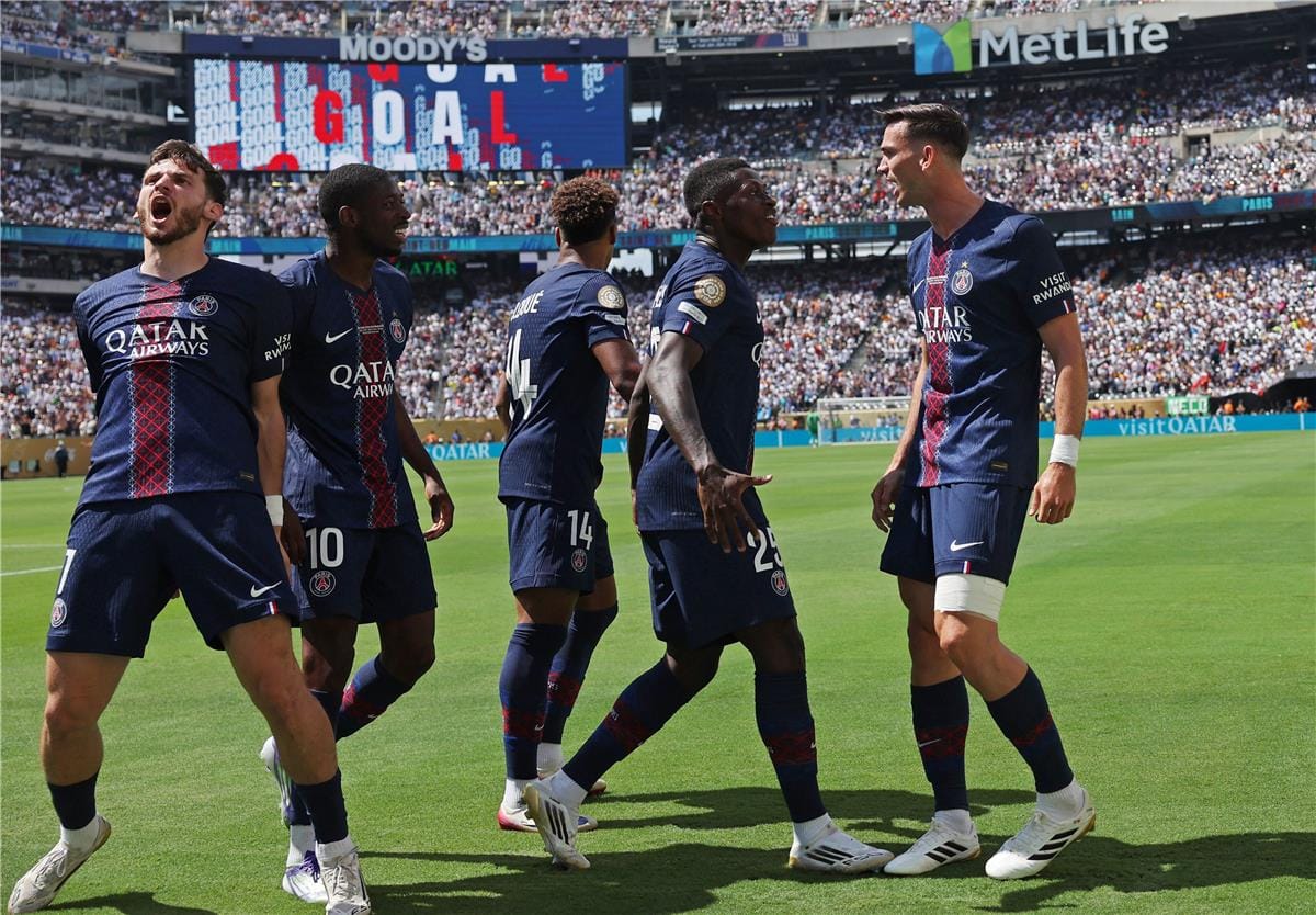 باريس سان جيرمان يضع قدماً في دور الثمانية الأوروبي بفوز كبير على تشيلسي