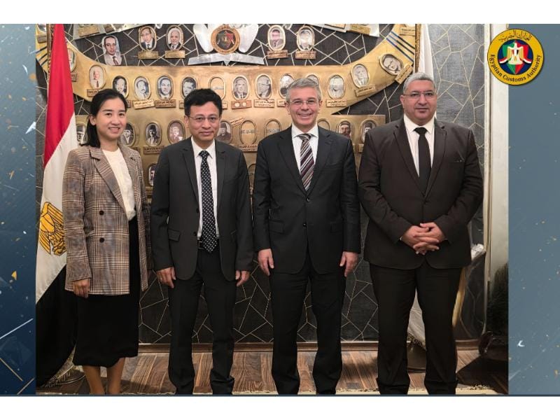 مصلحة الجمارك المصرية تبحث تعزيز التعاون التجاري مع فيتنام