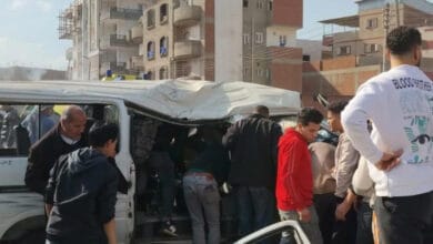 إصابة 5 أشخاص في حادث انقلاب ميكروباص بالغربية