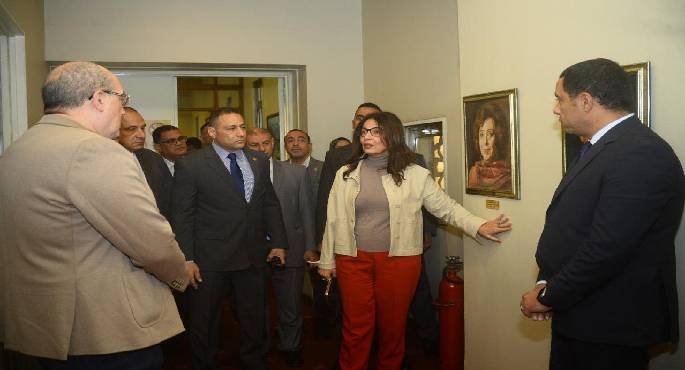 وزيرة الثقافة تتفقد دار الأوبرا وتوجّه بتحديث الخدمات ورفع كفاءة المرافق