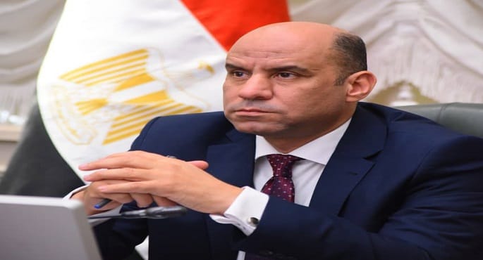 وزير العمل يعلن إجازة رسمية مدفوعة الأجر للعاملين بالقطاع الخاص بمناسبة عيد الفطر