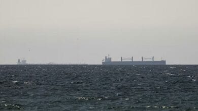 طهران: مضيق هرمز مفتوح للسفن بالتنسيق مع البحرية الإيرانية