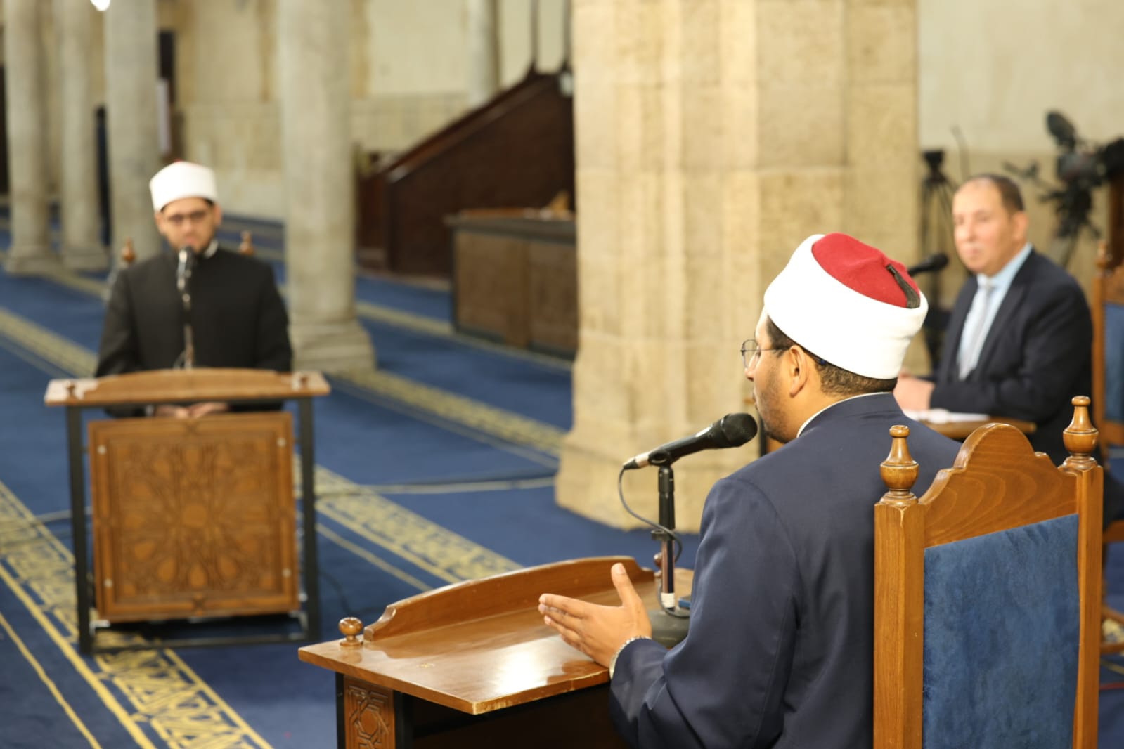 ملتقى الأزهر يناقش الوعي الرقمي والقيم الإسلامية بعد التراويح