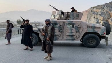 حركة طالبان: باكستان تقصف مستودع وقود قرب مطار قندهار