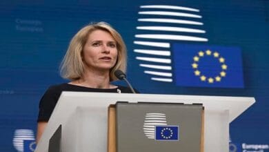 مسؤولة أوروبية: الولايات المتحدة تسعى لتقسيم أوروبا