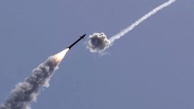 الكيان الصهيوني يعلن اعتراض صاروخ باليستي إيراني استهدف إيلات