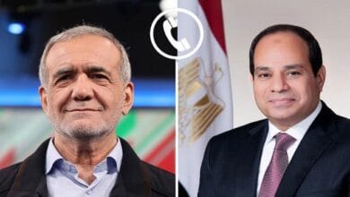 الرئيس السيسي يؤكد لرئيس إيران إدانة مصر لاستهداف دول شقيقة ورفضها المشاركة في أي حرب ضد طهران