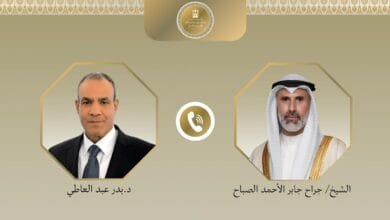 وزير الخارجية يبحث هاتفياً مع نظيره الكويتي تداعيات التصعيد العسكري بالمنطقة