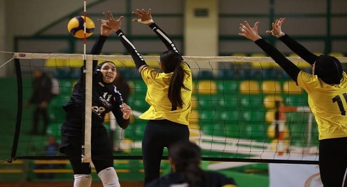 الأهلي والزمالك يتواجهان في نهائي كأس مصر لآنسات الكرة الطائرة