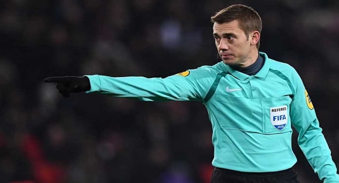 الفرنسي كليمان توربان يقود طاقم تحكيم مواجهة مانشستر سيتي وريال مدريد بدوري الأبطال