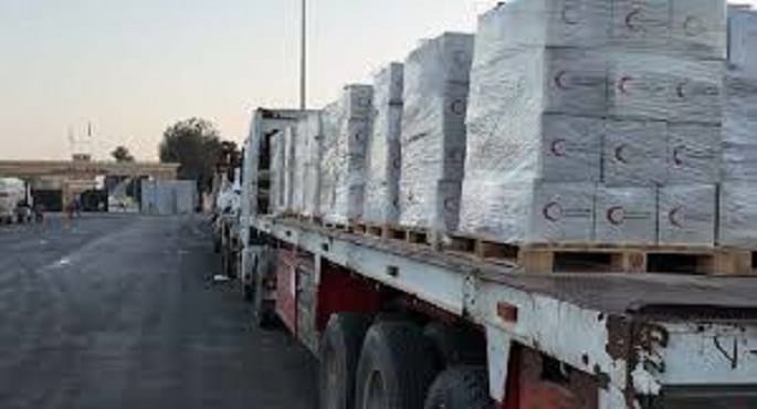 مصر تواصل جهودها الإنسانية بإدخال قافلة مساعدات جديدة إلى قطاع غزة