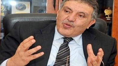 رئيس الوزراء يبحث مع رؤساء الغرف التجارية تحديات استقرار الأسواق