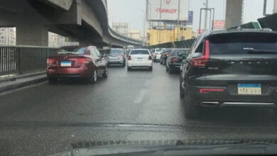 تباطؤ مروري صباحي في شوارع القاهرة والجيزة وسط جهود أمنية لتنظيم الحركة