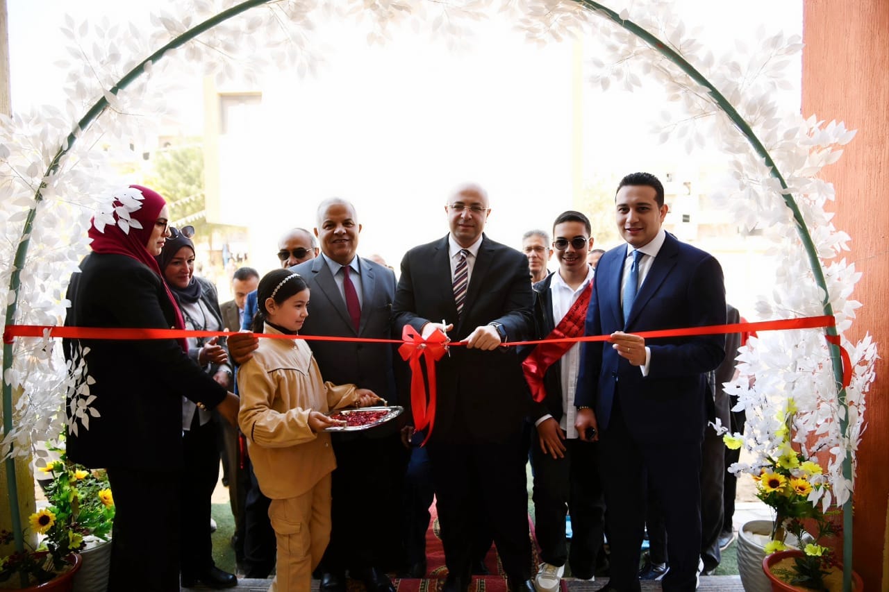 محافظ الفيوم يفتتح توسعات مدرسة الشهيد عبد العظيم جمعة ضمن احتفالات العيد القومي