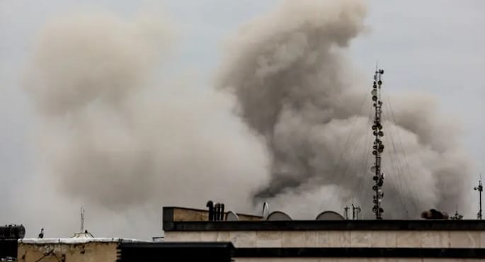 انفجارات تهز مدن إيران وصفارات الإنذار تدوي وسط الكيان الصهيوني