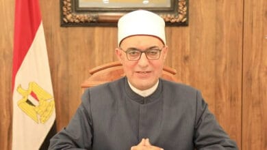 مفتي الجمهورية يهنئ الرئيس السيسي والشعب المصري والأمتين العربية والإسلامية بليلة القدر