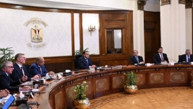 رئيس الوزراء يتابع ملفات العمل بالمنطقة الاقتصادية لقناة السويس