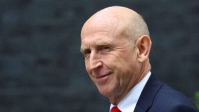 وزير الدفاع البريطاني: بحث خيارات إضافية لتأمين مضيق هرمز مع واشنطن والحلفاء