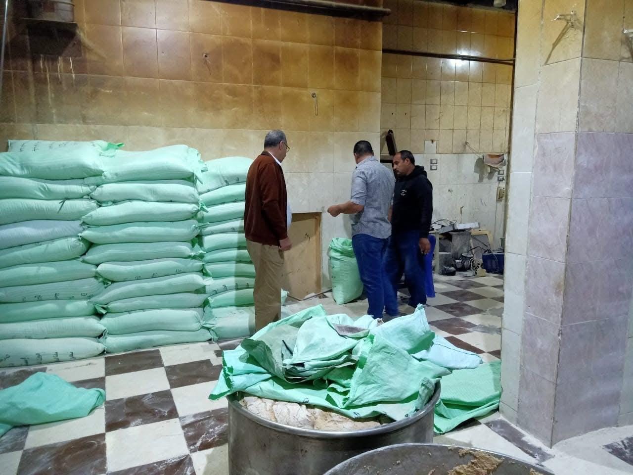 حملات تموينية بكفر الشيخ تسفر عن تحرير 76 محضرًا بحق المخابز المخالفة