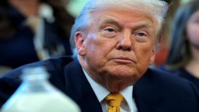 ترامب يطالب الاحتياطي الفيدرالي بخفض أسعار الفائدة بشكل عاجل