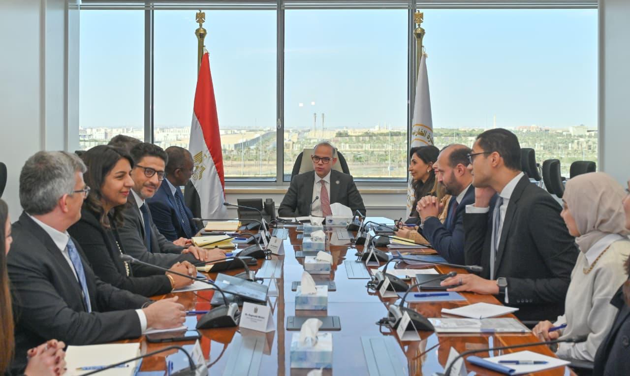 وزير الاستثمار يبحث مع مؤسسة التمويل الدولية تطوير البيئة الاستثمارية المصرية