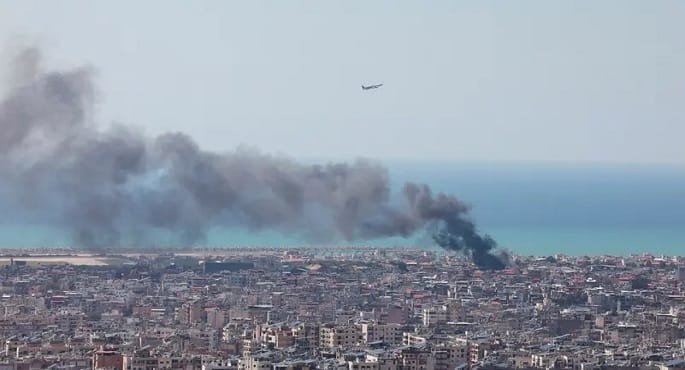 مقتل 6 أشخاص في غارة جوية على وسط بيروت