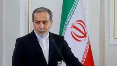 وزير الخارجية الإيراني يدعو لصياغة بروتوكول جديد لمضيق هرمز بعد انتهاء الحرب