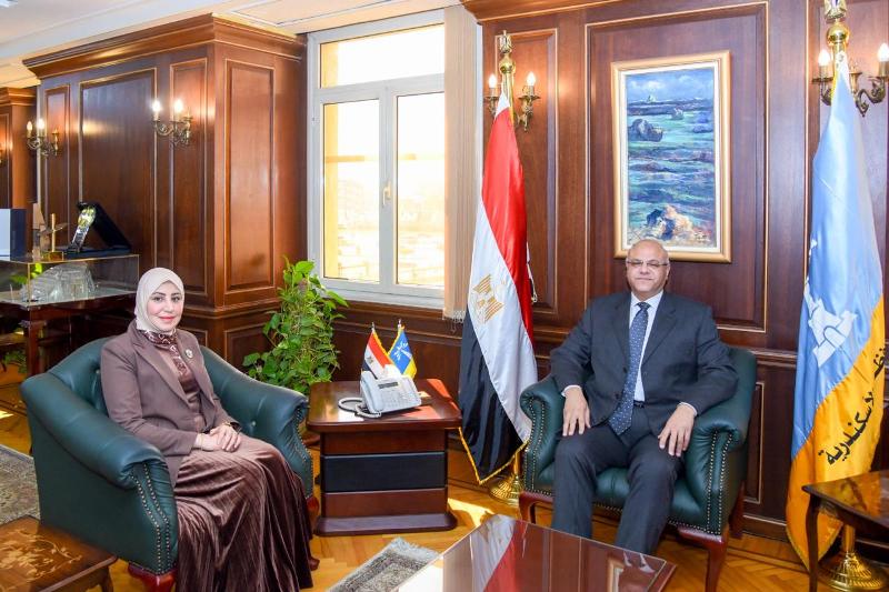 محافظ الإسكندرية يبحث تعزيز التعاون مع قنصل ليبيا العام