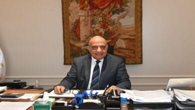 وزير الكهرباء يوجه بمد ساعات العمل بمراكز خدمة المواطنين استعداداً للعيد