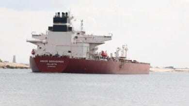 عبور 90 سفينة لمضيق هرمز رغم التوترات