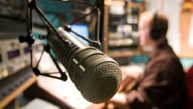 الإذاعة المصرية تحتفي بعيد الفطر بخريطة برامجية متنوعة