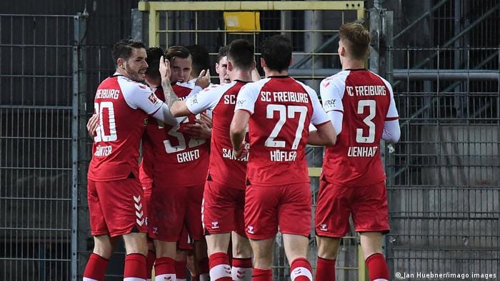 فرايبورج وسيلتا فيجو يتأهلان لدور الثمانية في الدوري الأوروبي