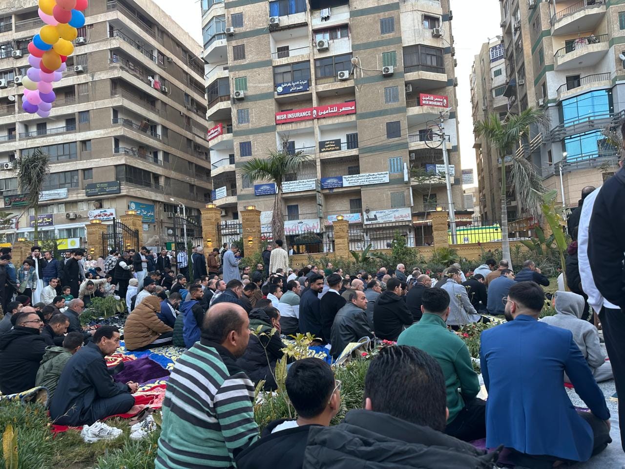 آلاف المصلين يؤدون صلاة عيد الفطر المبارك بساحات ومساجد كفر الشيخ