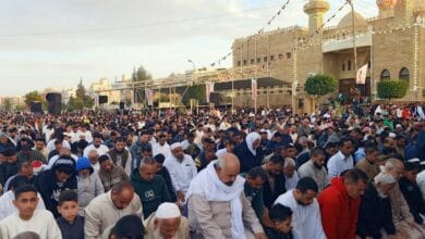 آلاف المواطنين بالسويس يؤدون صلاة عيد الفطر المبارك بساحة علي بن أبي طالب