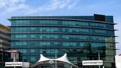 الكويت: فرق الإطفاء تتعامل مع حريق بمصفاة الأحمدي إثر استهدافها بطائرات مسيرة