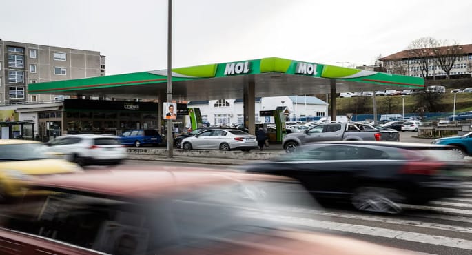 وكالة الطاقة الدولية تقترح إجراءات لتخفيف ضغوط أسعار النفط على المستهلكين