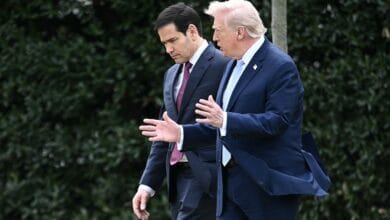 الرئيس الأمريكي: نسعى لمنع امتلاك إيران قدرات نووية وتدمير قاعدتها الدفاعية