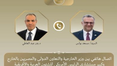 وزير الخارجية يبحث مع كبير مستشاري الرئيس الأمريكي مستجدات الأوضاع الإقليمية