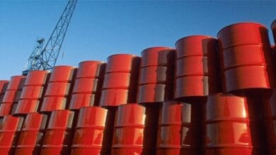 أسعار النفط تسجل مكاسب أسبوعية حادة بفعل اضطرابات الشرق الأوسط