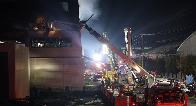 مقتل 10 وإصابة 59 وفقدان 4 في حريق مصنع بكوريا الجنوبية