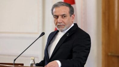 وزير الخارجية الإيراني: طهران منفتحة على مبادرات إنهاء الحرب بشكل دائم