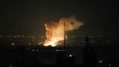 إعلام إيراني: مقتل قائد وحدة المسيرات بالحرس الثوري بانفجارات قرب شيراز