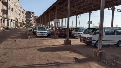 محافظ الغربية يوجه بتكثيف الرقابة على مواقف السيارات والتعامل الفوري مع الشكاوى