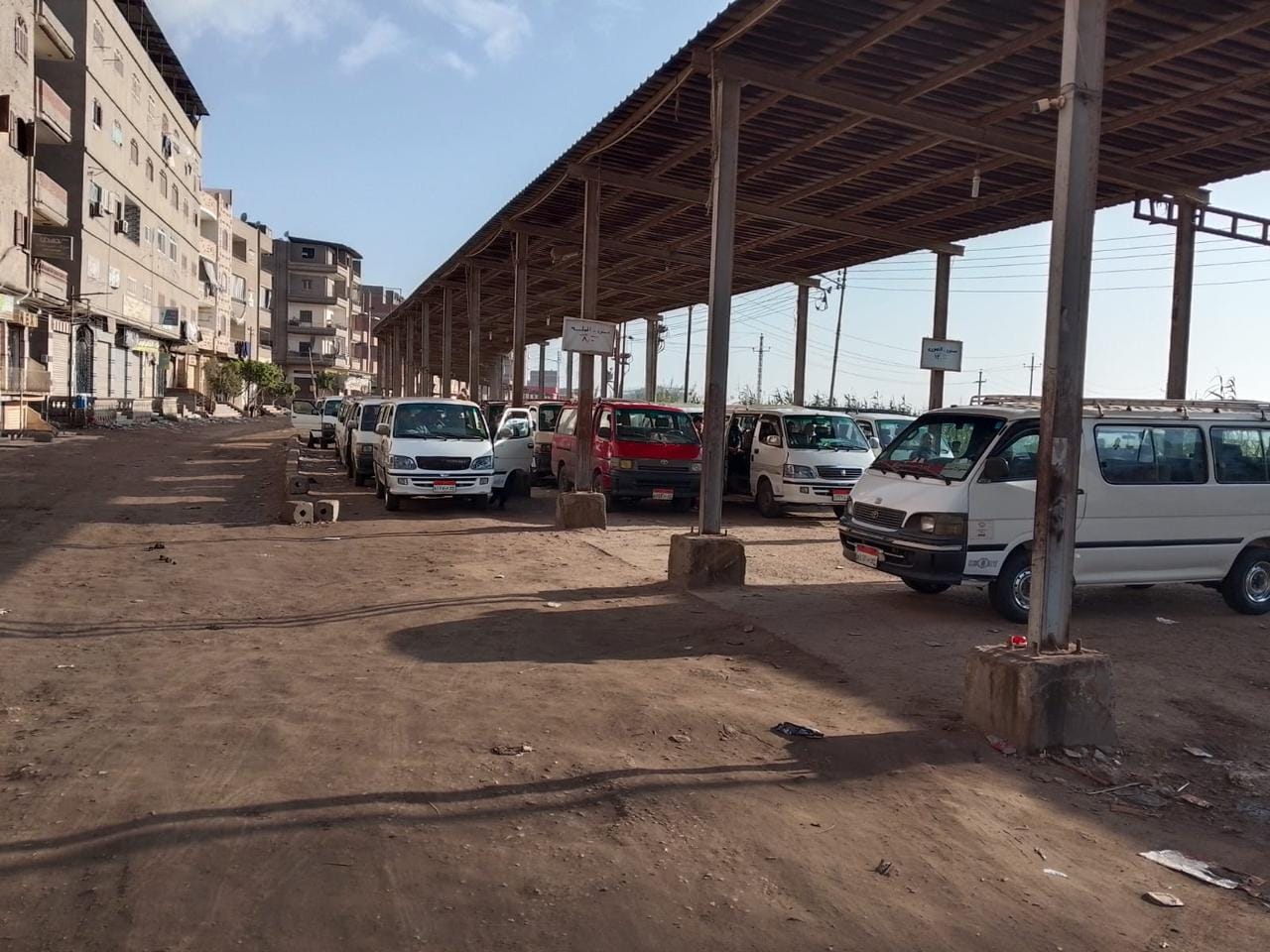 محافظ الغربية يوجه بتكثيف الرقابة على مواقف السيارات والتعامل الفوري مع الشكاوى