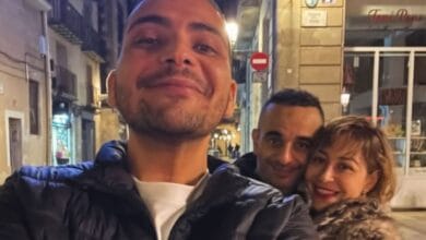 الفنانة منة شلبي تنشر صورة جديدة برفقة زوجها والمخرج عمر المهندس